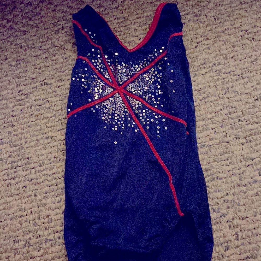 2 GK women’s Leo’s ! Adult small !